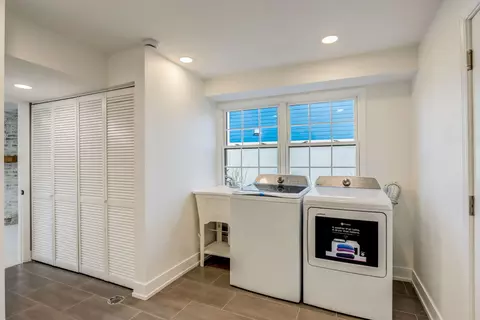 Other - 3610 Maple Leaf Dr, Glenview, IL 60026 photo 15 of 17