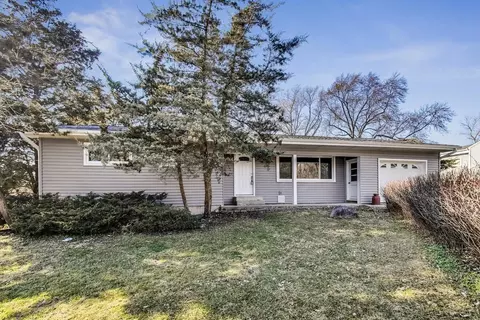10 S462 Ruth Dr, Lemont, IL 60439