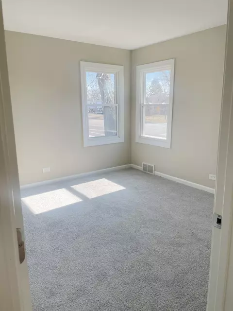 15056 Hamlin Ave, Midlothian, IL 60445 photo 6
