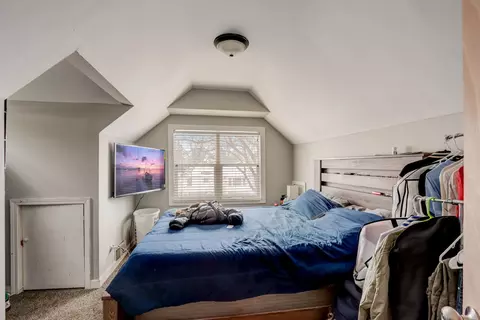 Bedroom - 560 Edwards Ave, East Dundee, IL 60118 photo 3 of 3