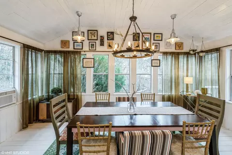 Dining - 6208 Katmai Trl, Mchenry, IL 60050 photo 1 of 2