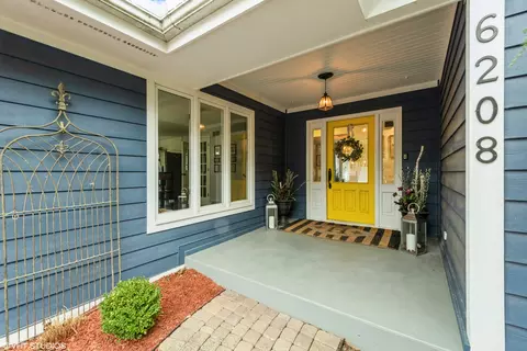 Exterior - 6208 Katmai Trl, Mchenry, IL 60050 photo 3 of 6