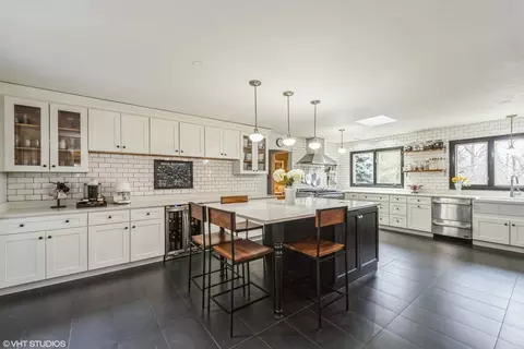 Kitchen - 6208 Katmai Trl, Mchenry, IL 60050 photo 1 of 3