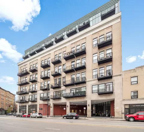 1645 W Ogden Ave #335, Chicago, IL 60612