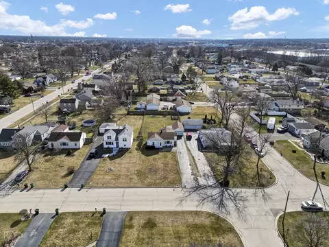 View/Area - 7419 W 75th St, Bridgeview, IL 60455 photo 4 of 6