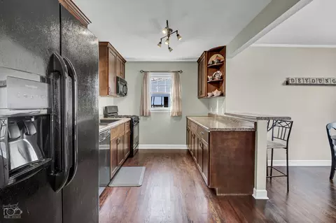 Kitchen - 7419 W 75th St, Bridgeview, IL 60455 photo 1 of 2