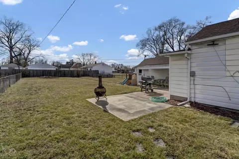 Exterior - 7419 W 75th St, Bridgeview, IL 60455 photo 6 of 11