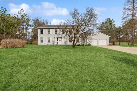 7818 Cambridge Ct, Woodstock, IL 60098