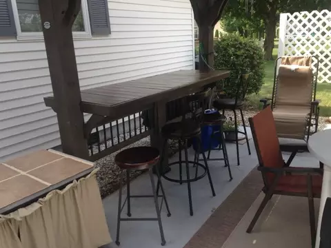 Exterior - 515 E Mann St, Gilman, IL 60938 photo 7 of 13
