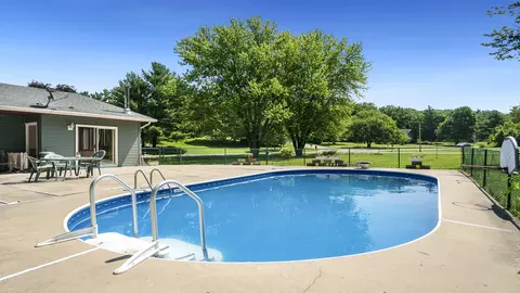 403 Birch Ln, Dixon, IL 61021 photo 30
