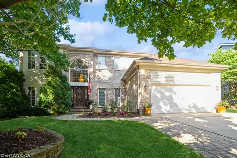 340 W Hampshire Dr, Bloomingdale, IL 60108