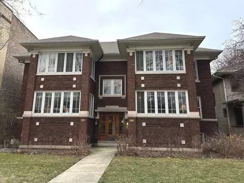 107 Washington Blvd #1W, Oak Park, IL 60302