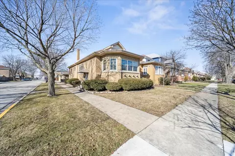 1648 Wisconsin Ave, Berwyn, IL 60402