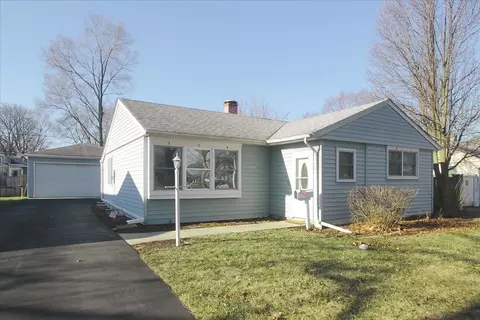 3103 Hawk Ln, Rolling Meadows, IL 60008