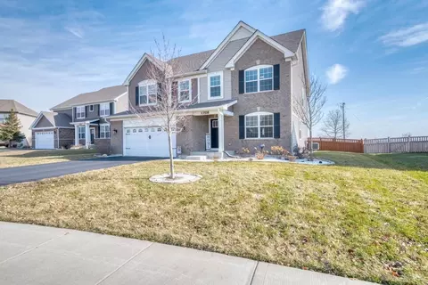 Exterior - 13518 Arborview Cir, Plainfield, IL 60585 photo 2 of 8