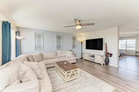 Living - 13518 Arborview Cir, Plainfield, IL 60585 photo 5 of 9