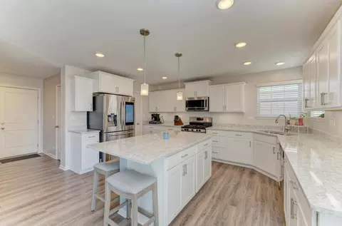 Kitchen - 13518 Arborview Cir, Plainfield, IL 60585 photo 5 of 5