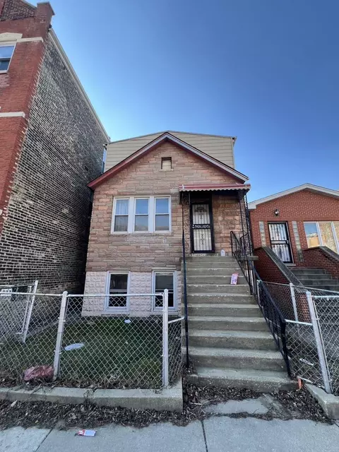 3220 S Aberdeen St, Chicago, IL 60608