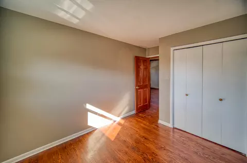 Bedroom - 16102 Forest Ave, Oak Forest, IL 60452 photo 3 of 3