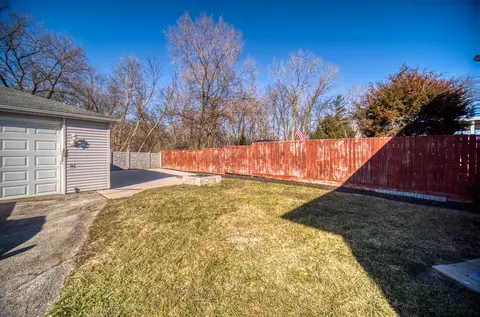 Exterior - 16102 Forest Ave, Oak Forest, IL 60452 photo 4 of 7
