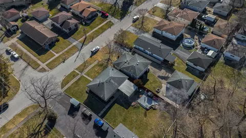 View/Area - 16102 Forest Ave, Oak Forest, IL 60452 photo 7 of 7