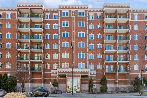 675 Pearson St #408, Des Plaines, IL 60016
