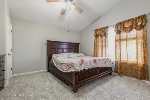 Bedroom - 28812 Bakers Dr, Lakemoor, IL 60051 photo 2 of 2