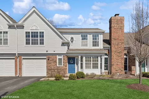 4089 N Newport Ln, Arlington Heights, IL 60004