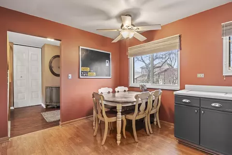 Dining - 772 Circle Dr, Roselle, IL 60172 photo 2 of 2