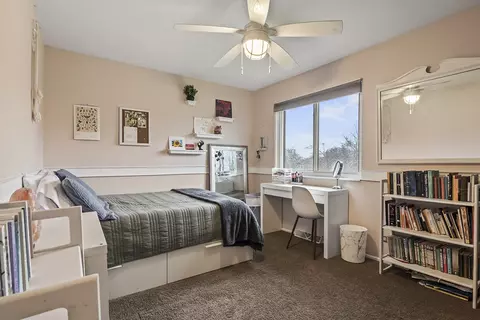 Bedroom - 772 Circle Dr, Roselle, IL 60172 photo 3 of 6