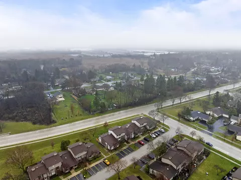 View/Area - 772 Circle Dr, Roselle, IL 60172 photo 1 of 1