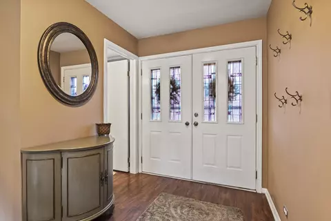 Entry Way - 772 Circle Dr, Roselle, IL 60172 photo 1 of 1