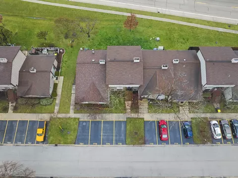 Other - 772 Circle Dr, Roselle, IL 60172 photo 5 of 5