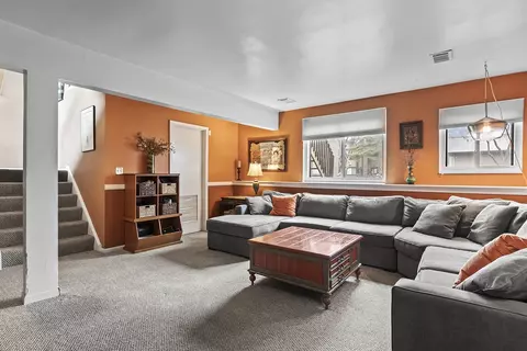 Living - 772 Circle Dr, Roselle, IL 60172 photo 3 of 4