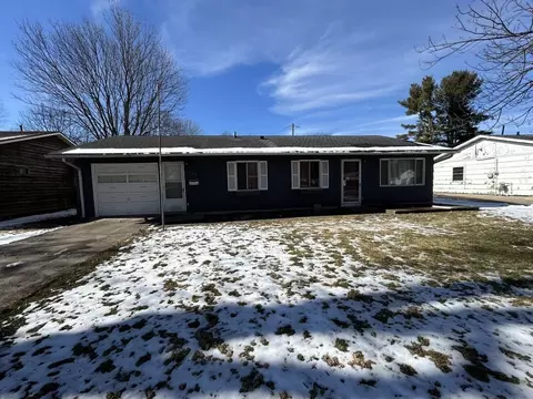 1124 Saratoga Dr, Danville, IL 61832