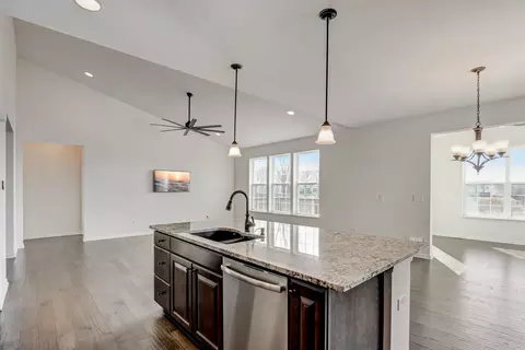 Kitchen - 2251 Indigo Dr, Algonquin, IL 60102 photo 1 of 4