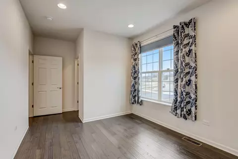 Other - 2251 Indigo Dr, Algonquin, IL 60102 photo 9 of 14