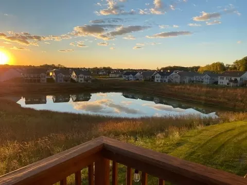 View/Area - 2251 Indigo Dr, Algonquin, IL 60102 photo 1 of 9