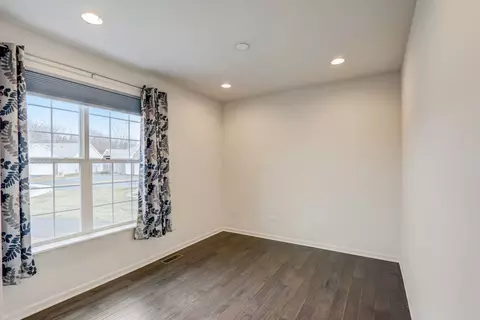 Other - 2251 Indigo Dr, Algonquin, IL 60102 photo 8 of 14
