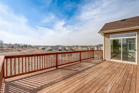 Exterior - 2251 Indigo Dr, Algonquin, IL 60102 photo 4 of 16