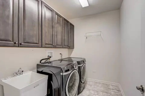Other - 2251 Indigo Dr, Algonquin, IL 60102 photo 10 of 14