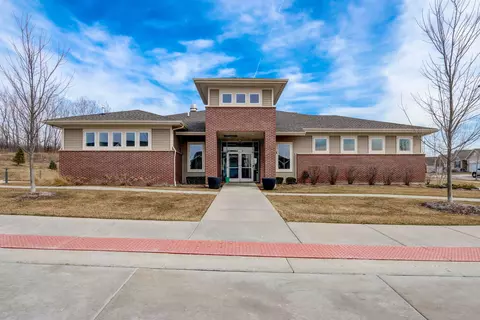 Exterior - 2251 Indigo Dr, Algonquin, IL 60102 photo 13 of 16