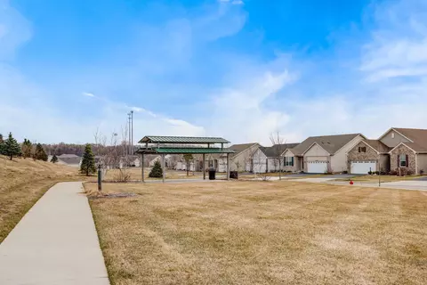 Exterior - 2251 Indigo Dr, Algonquin, IL 60102 photo 16 of 16