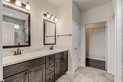 Bath - 2251 Indigo Dr, Algonquin, IL 60102 photo 1 of 3