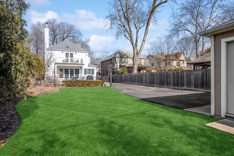 Exterior - 516 Meadow Rd, Winnetka, IL 60093 photo 6 of 8