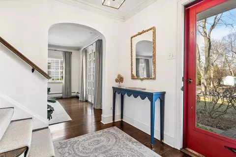 Entry Way - 516 Meadow Rd, Winnetka, IL 60093 photo 1 of 2