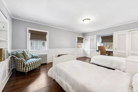 Bedroom - 516 Meadow Rd, Winnetka, IL 60093 photo 2 of 5