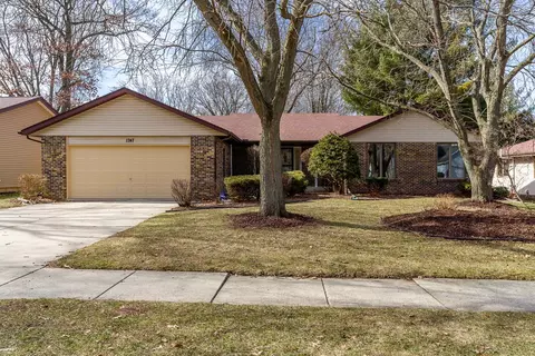 1747 Arnold Ave, Rockford, IL 61108
