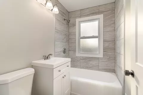 Bath - 18524 Chicago Ave, Lansing, IL 60438 photo 1 of 1