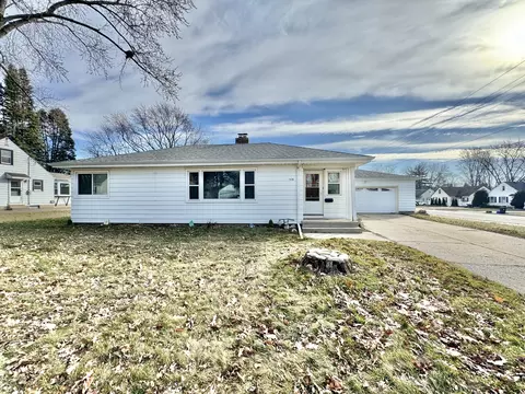 1420 Widergren Dr, Rockford, IL 61108